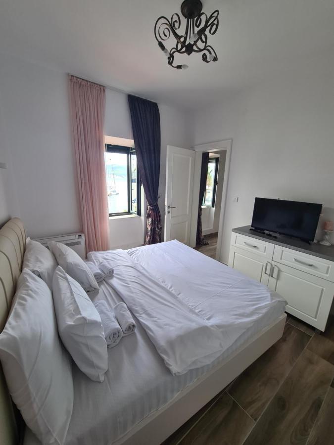 Rustico Apartments Tivat Exterior foto