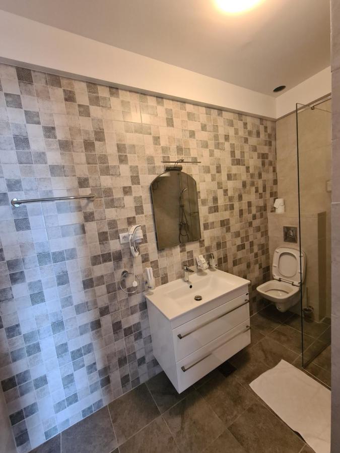 Rustico Apartments Tivat Exterior foto