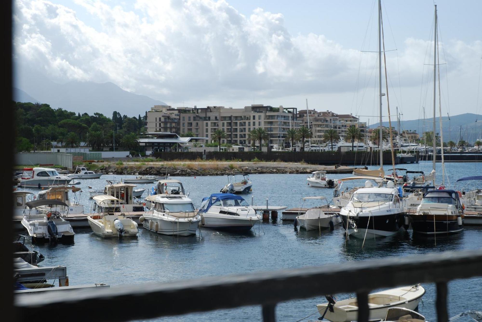 Rustico Apartments Tivat Exterior foto